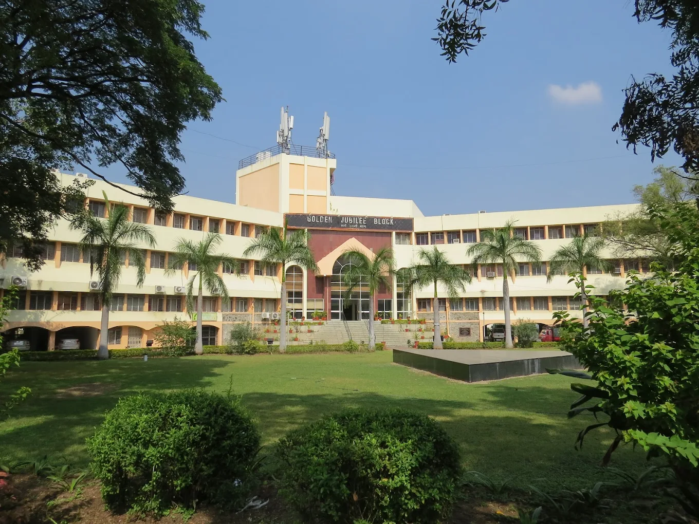 Armed Forces Medical College(AFMC) Pune